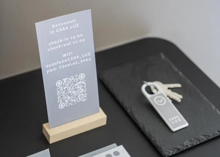 Luz 02 Alojamento de Acomodação e Pequeno-almoço 3*